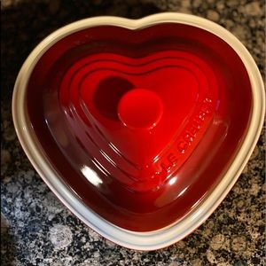 Le Creuset Heart Shaped Stoneware 2.5 Quart